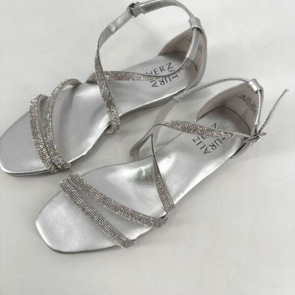 NWOT Naturalizer Sicily Women's Buckle Strappy Sandals Silver Size 7 - Picture 6 of 10